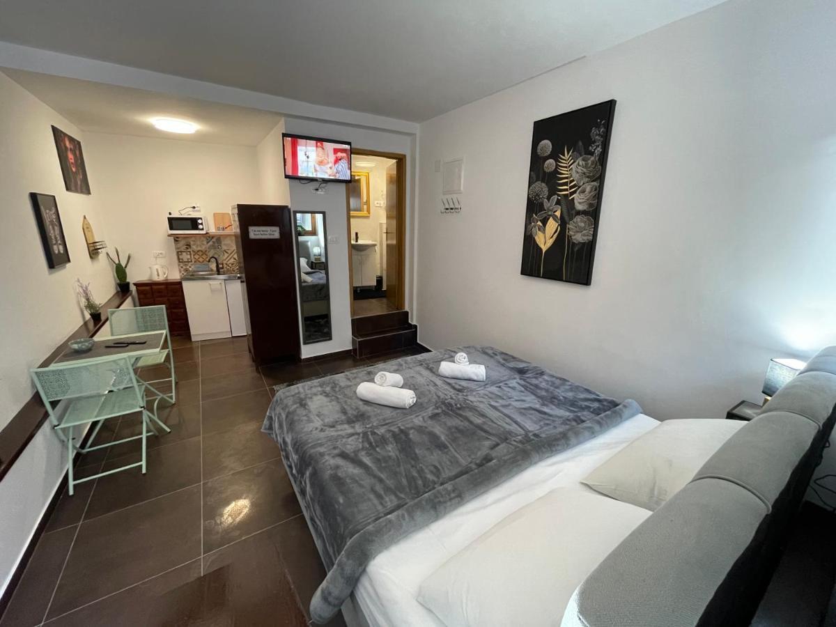 Tequila Apartments (Adults Only) Zadar Extérieur photo