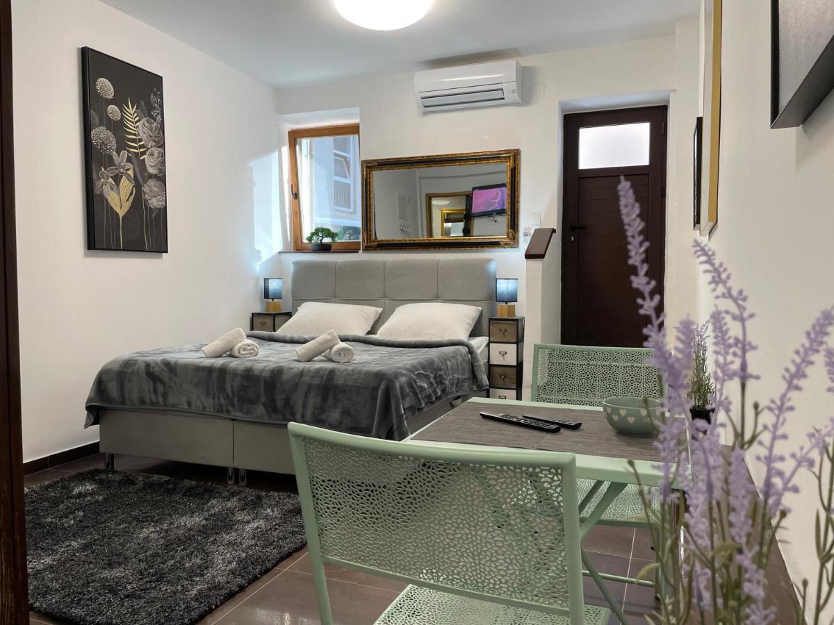 Tequila Apartments (Adults Only) Zadar Extérieur photo